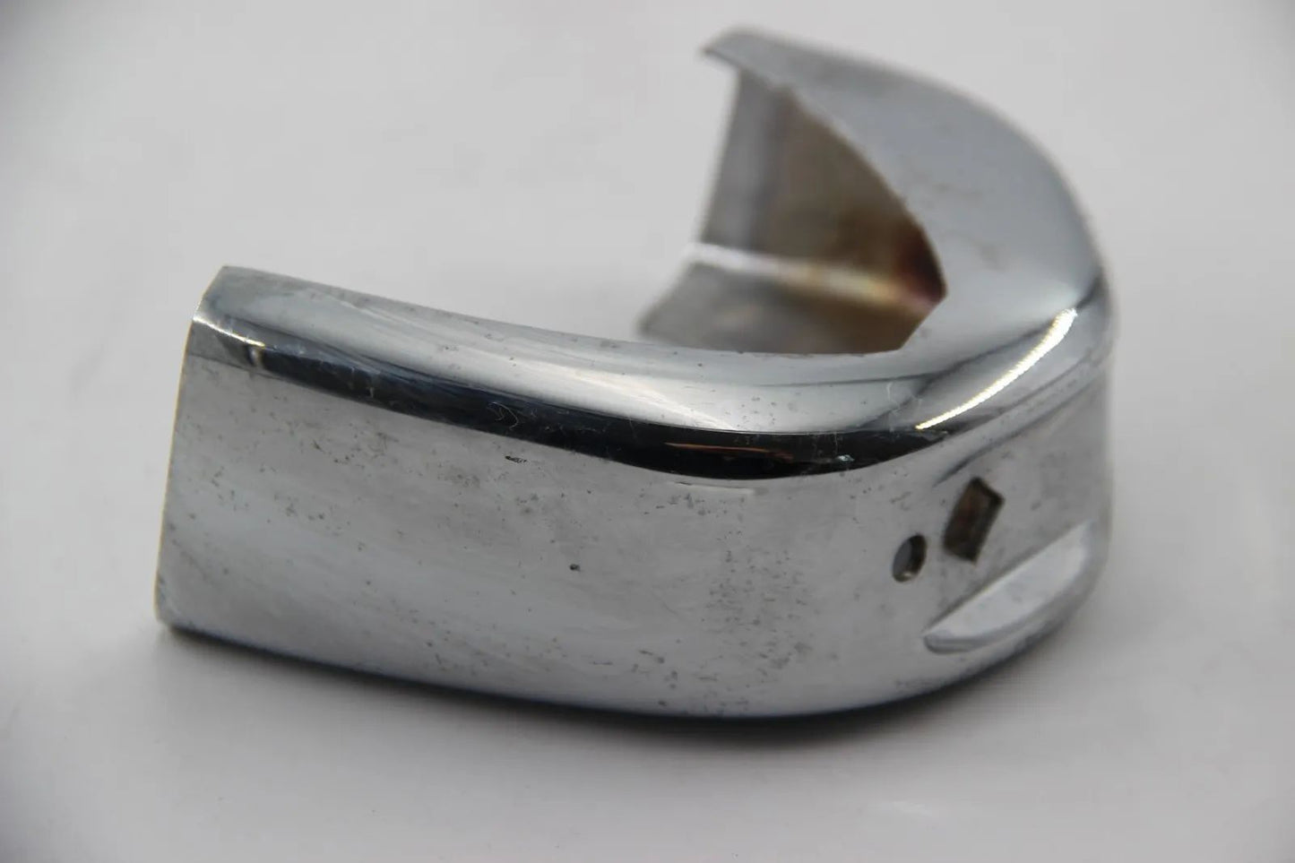 Original BMW E10 1600-2002ti früh Stossstangenhorn Rechts NOS 51111802618