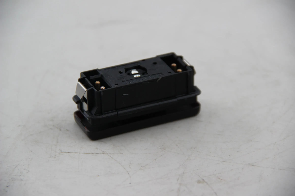 Original BMW E36 E34 E32 E31 Z1 Z3 Schalter Warnblinker 61311374220