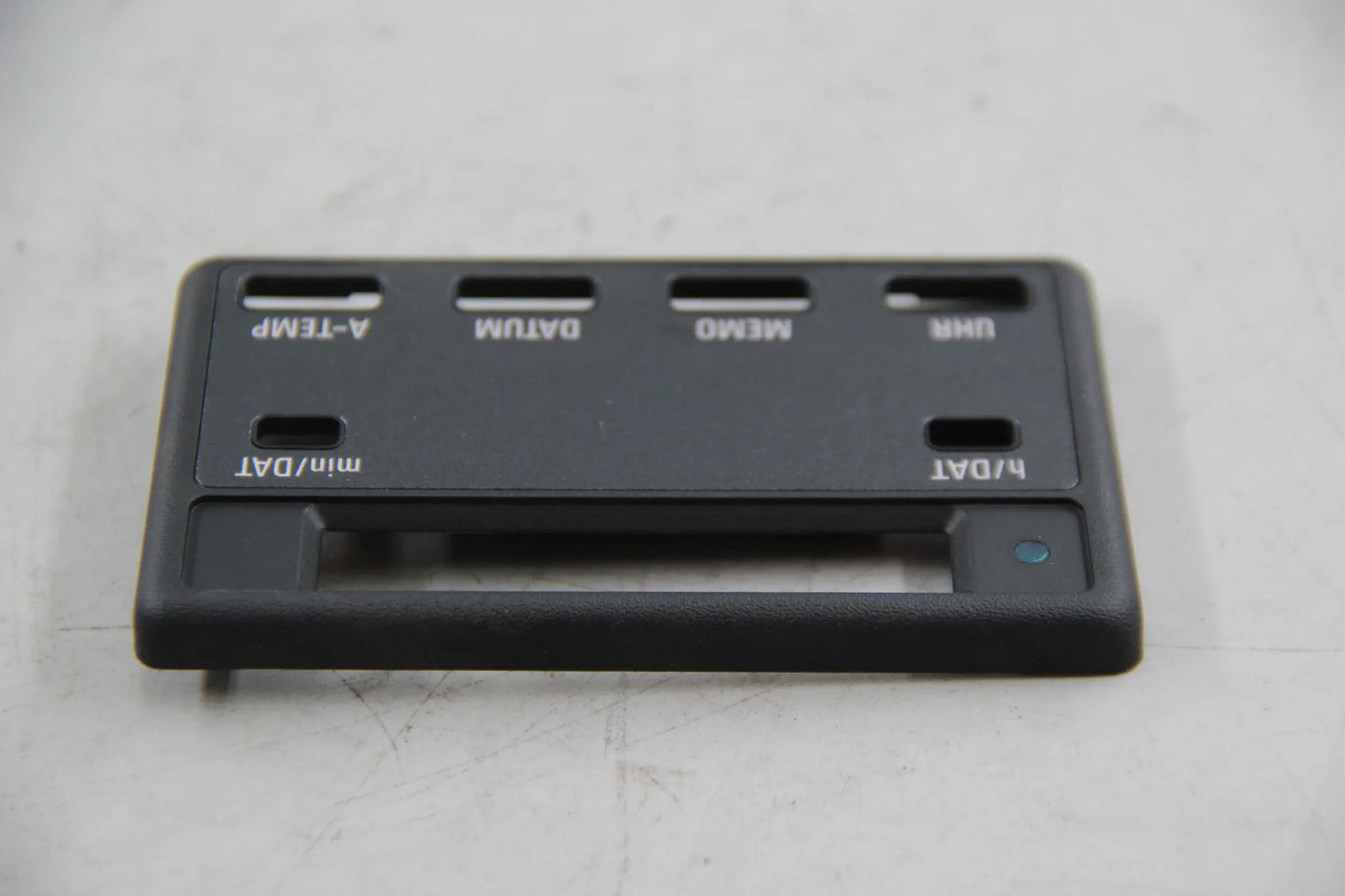 BMW E34 E32 Blende Aussentemperatur/Digitaluhr DEUTSCH beschädigt 62131374291