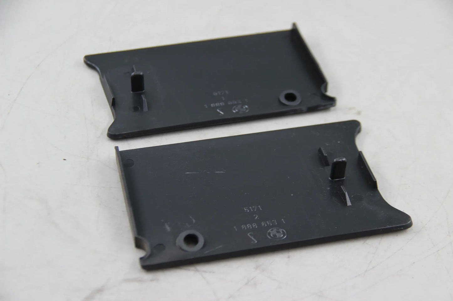 Original BMW E28 518i Abdeckung links + rechts NOS NLA 51711888653 / 51711888654