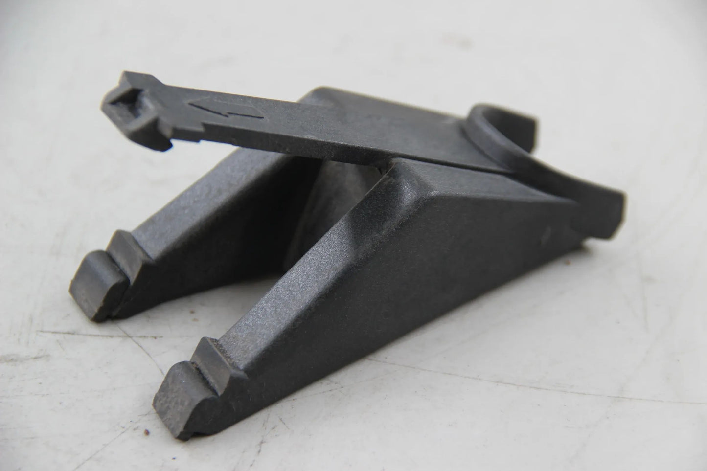 Original BMW E30 316i 318i E34 E32 Halter Wasserkühler A=90MM 17111709332
