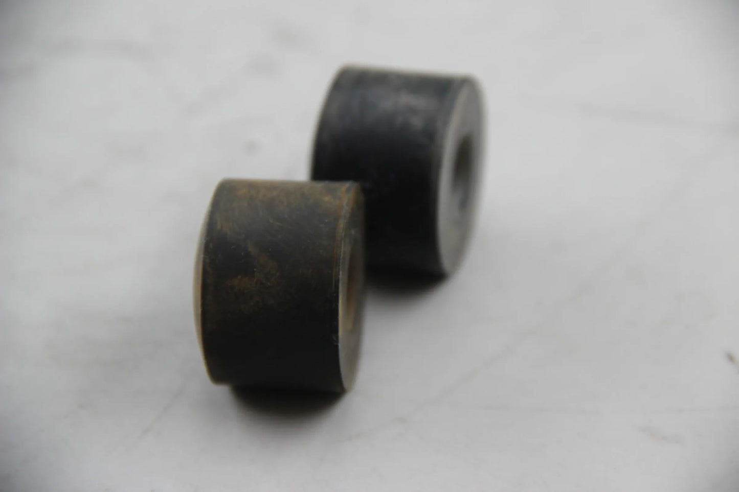 Original BMW E30 E36 E46 E28 E34 E31 E83 E85 E86 Z1 2x Gummipuffer 17111178412