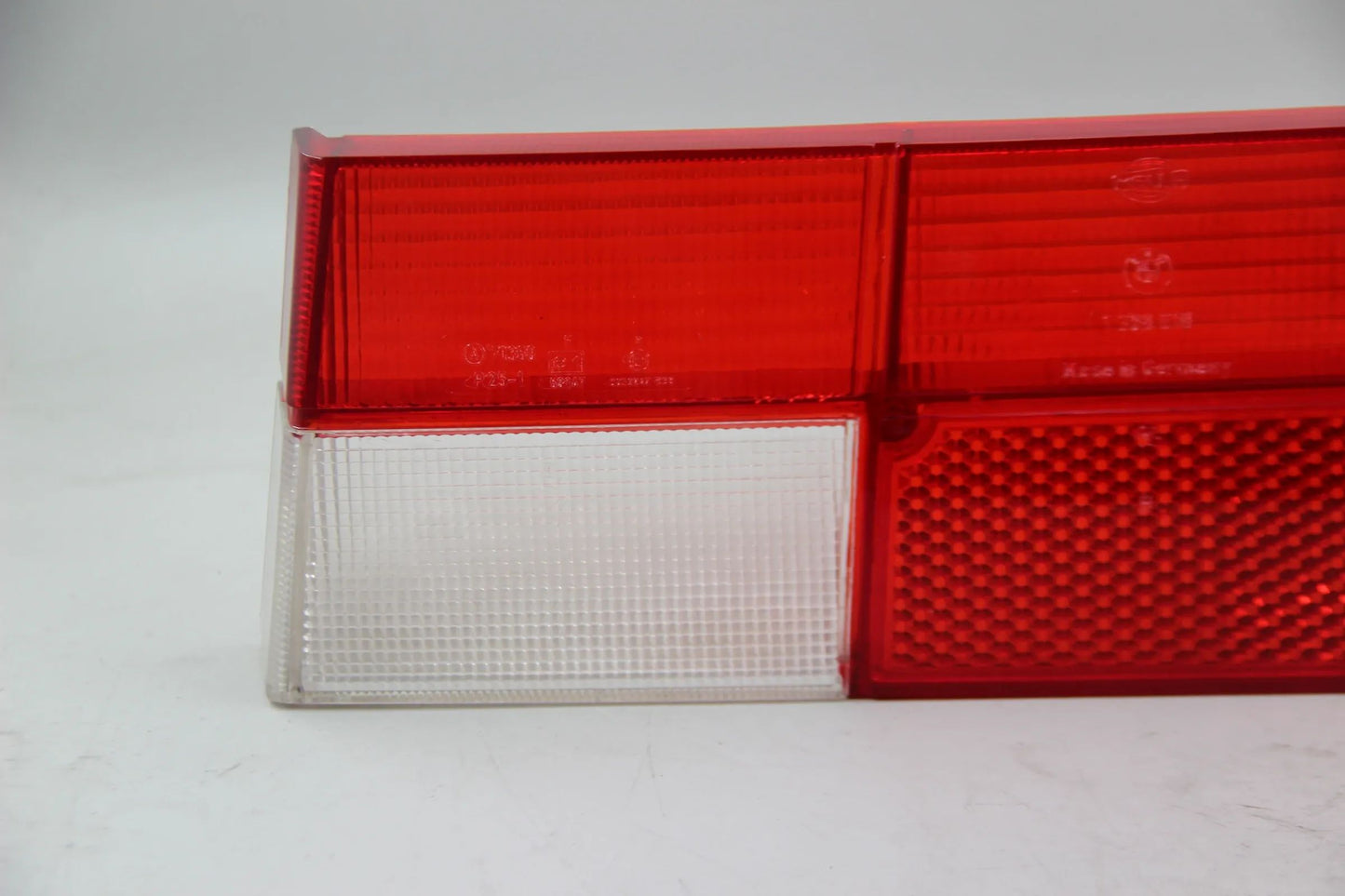 Orig BMW E24 628CS-635CSi M635CSi E26 M1 Lichtscheibe mit NSL rechts 63211368018