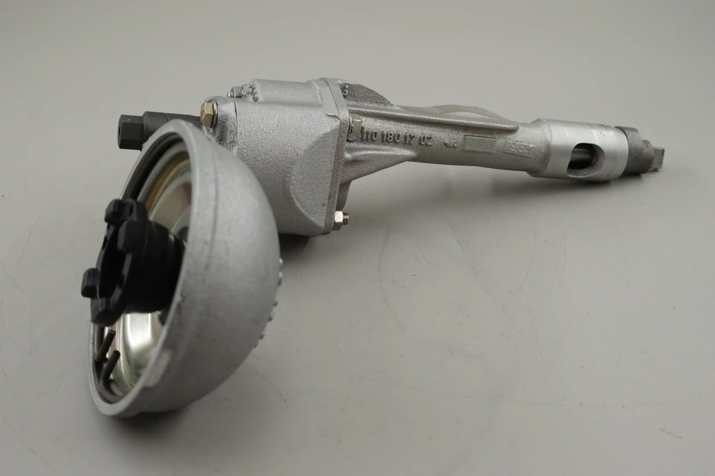 Mercedes-Benz M130 W113 W108 W109 W11 W114 Ölpumpe Oilpump Ölsaugrohr 1101801702