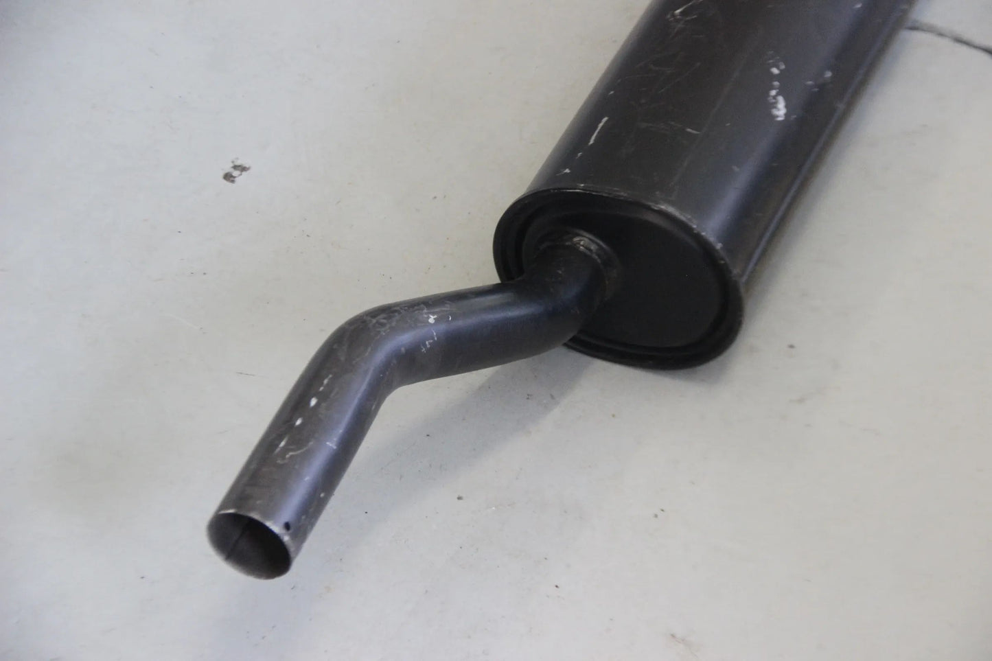 Original BMW E28 524td Endschalldämpfer 18121177113 1175682