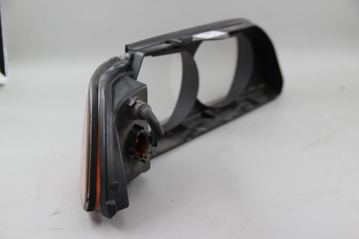Original BMW E39 5er Streuscheibe Scheinwerfer links beschädigt 14551100