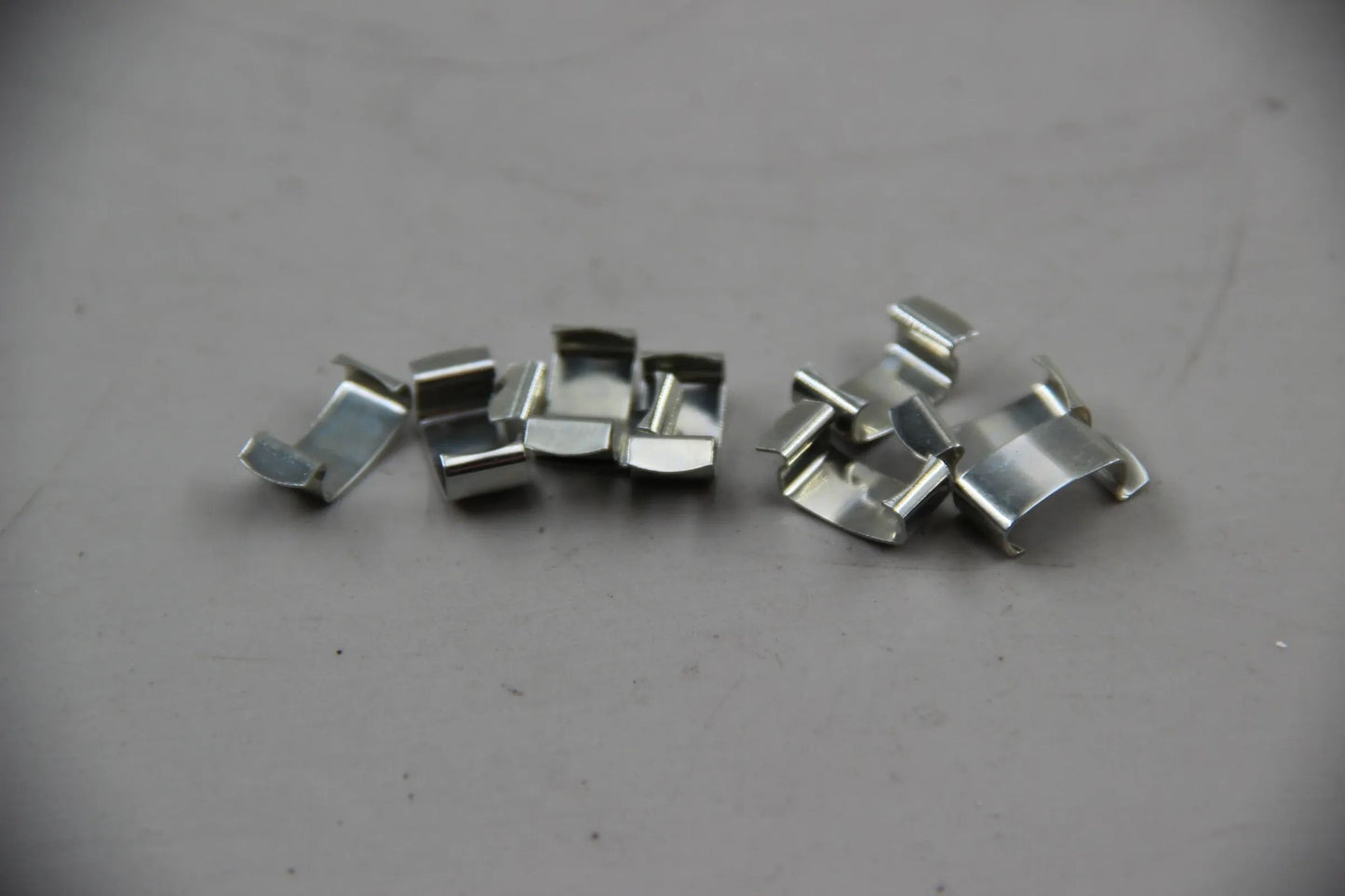 Original BMW E30 E36 E46 E34 E39 E32 E38 E31 E83 9x Klammer 64111370938