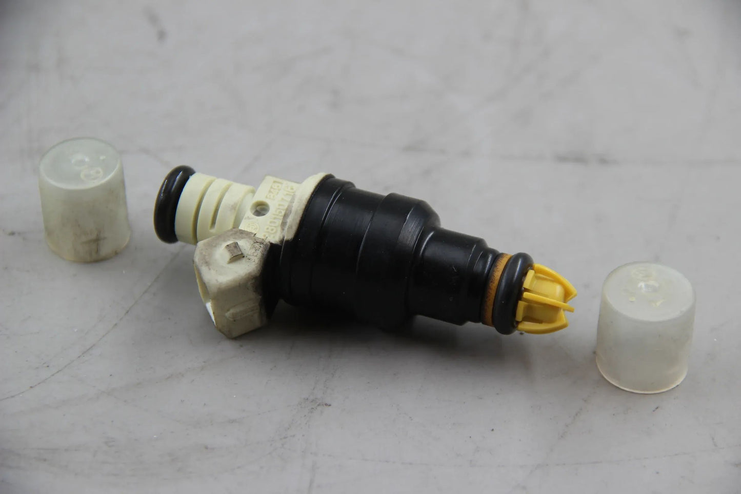 Original BMW E30 320i 323i 325e E28 E34 Einspritzventil FD*852 13641706414