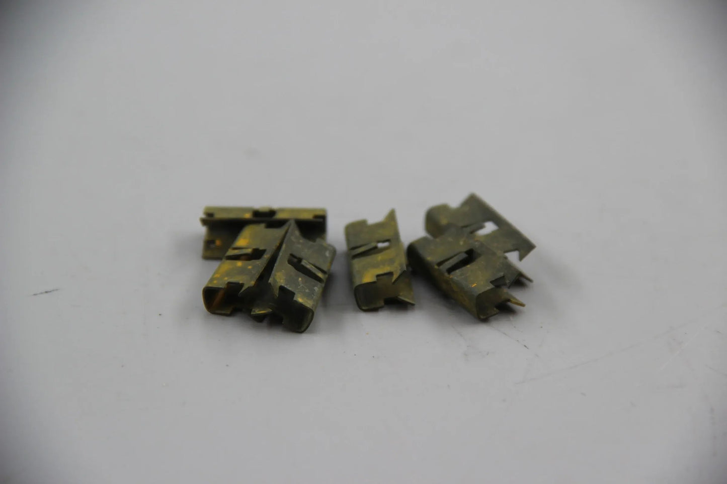 Original BMW E10 E3 E12 518-528 518i 520i 528i-535i 6x Klammer 51471800290