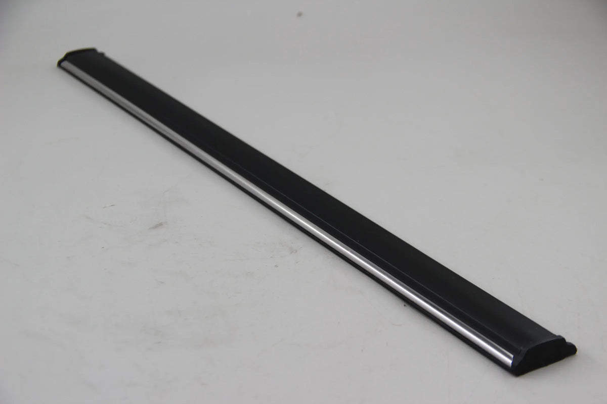 Original BMW E10 1502 2000 2002 Stossleiste Seitenwand hinten links 51131814689