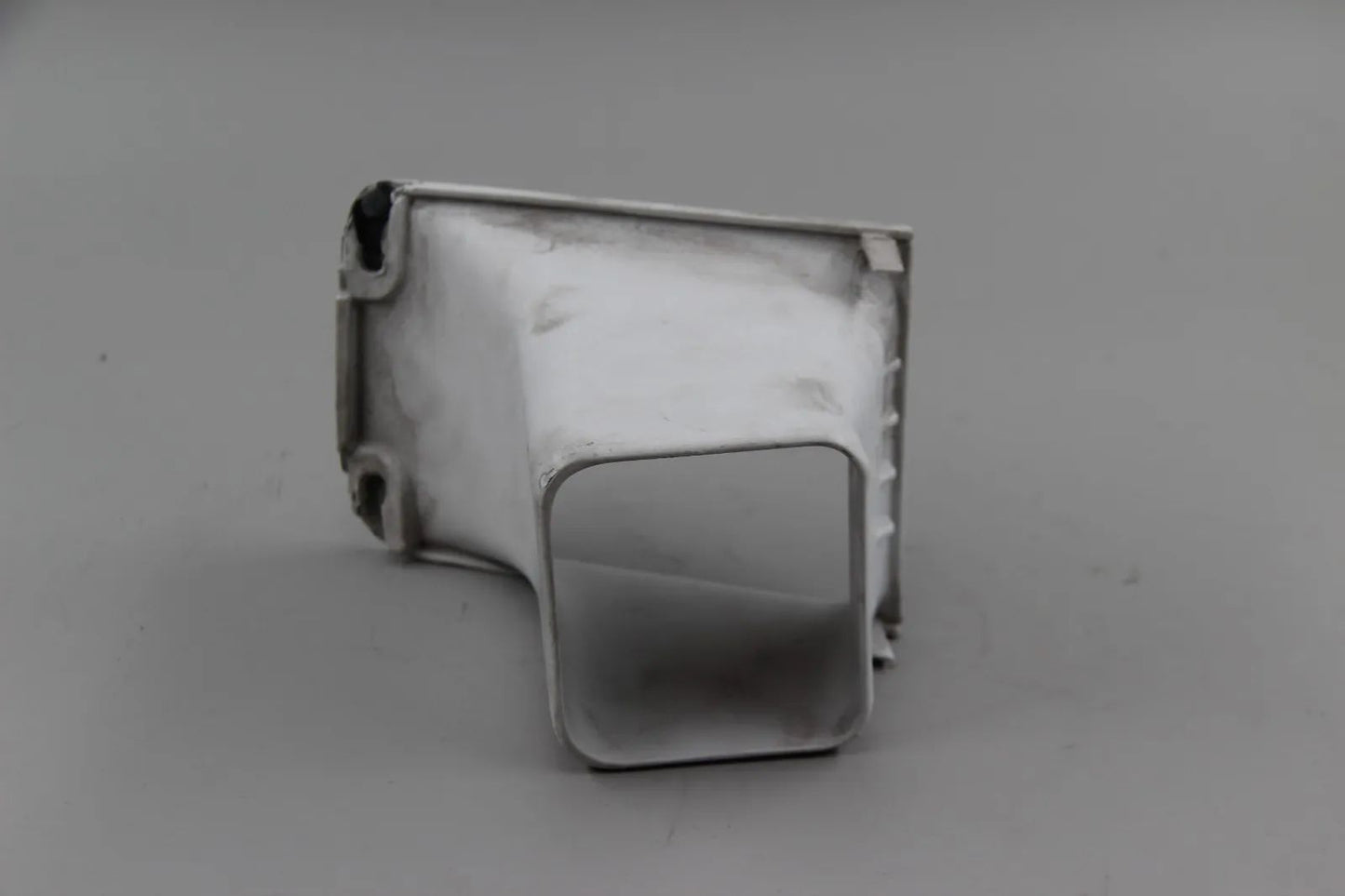 Original BMW E30  Lufteinlass Luftdurchlass Frontblech Front rechts 1961506