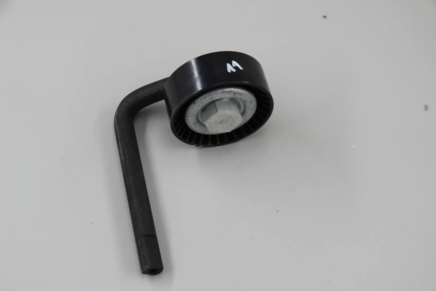 Original BMW E36 E39 E38 E53 Spannhebel Hebel Keilriemen Spanner 64557788684