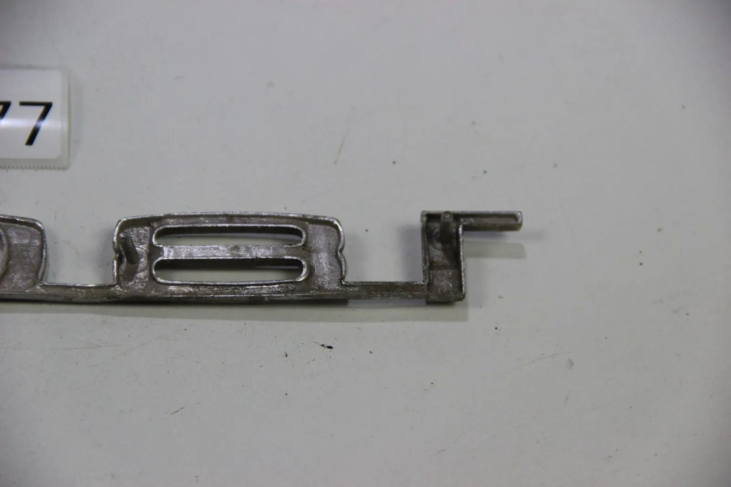 Original BMW Neue Klasse Modellbezeichnung Schriftzug Badge 1800 Kofferraum
