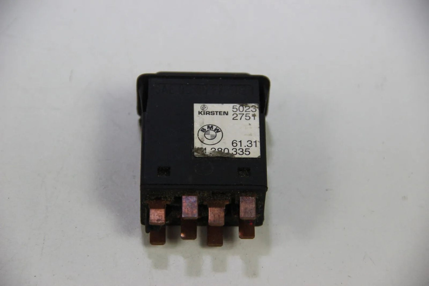 Original BMW 3er E30 Warnblinkleuchte Schalter / Gefahrenhinweis 1380335