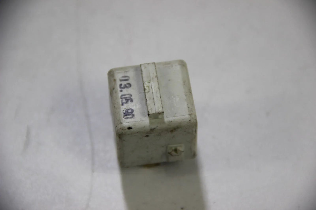 Original BMW E34 E32 E31 Umschaltrelais Relais Relay Oldtimer 61368350565