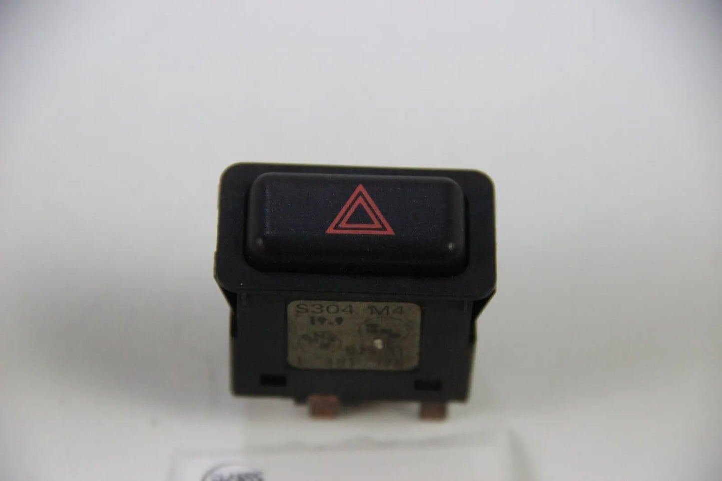 Original BMW 3er E30  Warnblinkleuchte Schalter/ Warnblink Anlage 1381176