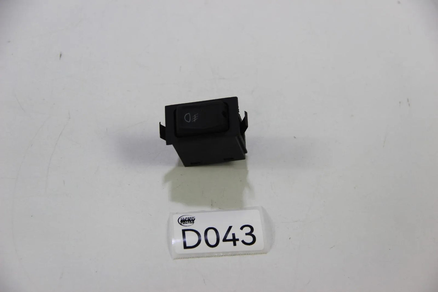 Original VW Golf Jetta Caddy Polo Scirocco Nebelscheinwerfer Schalter 321941535A