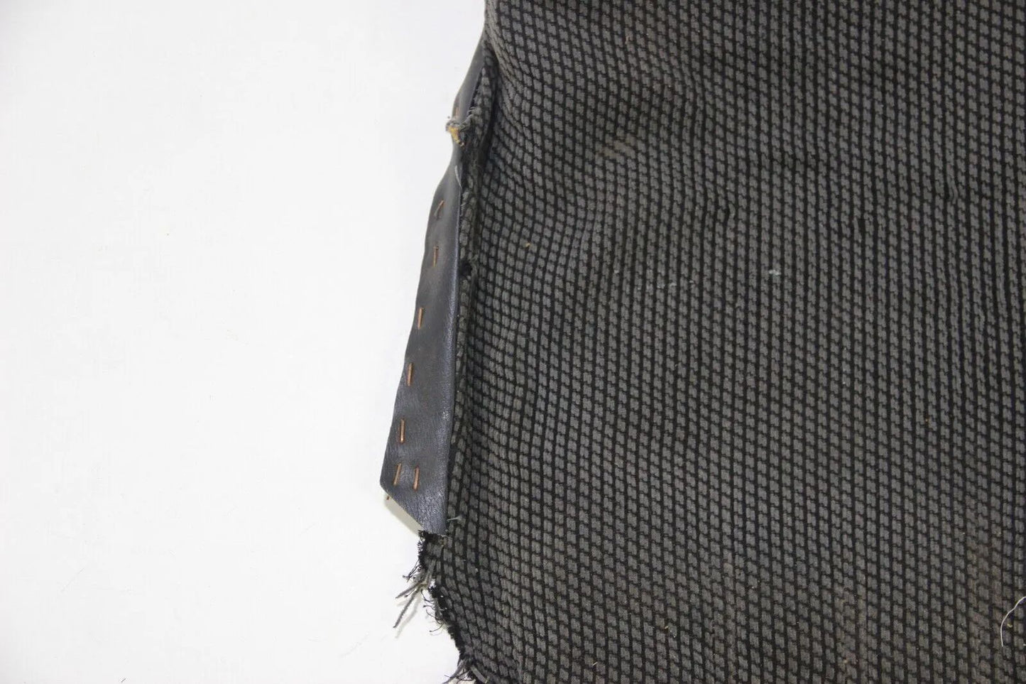 Original BMW E30 316i-325i M3 3er Sportsitz bezug Sitzbahn mitte unten