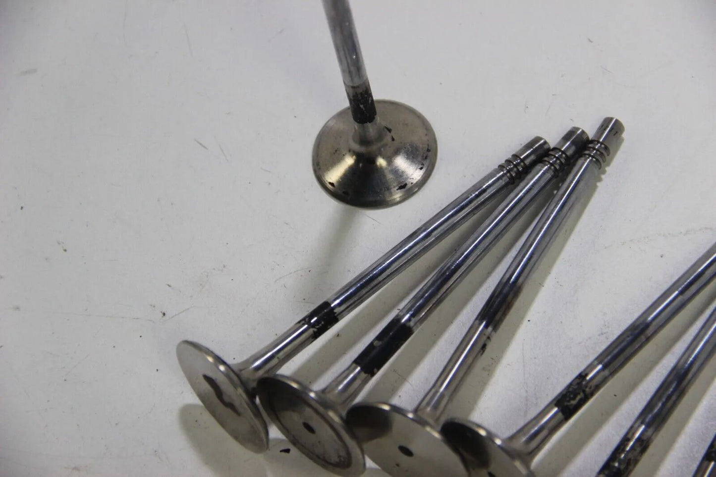 Original BMW E30 M3 S14 S14b23 2.3 8x Einlassventil Ventile 37mm Intake Valve