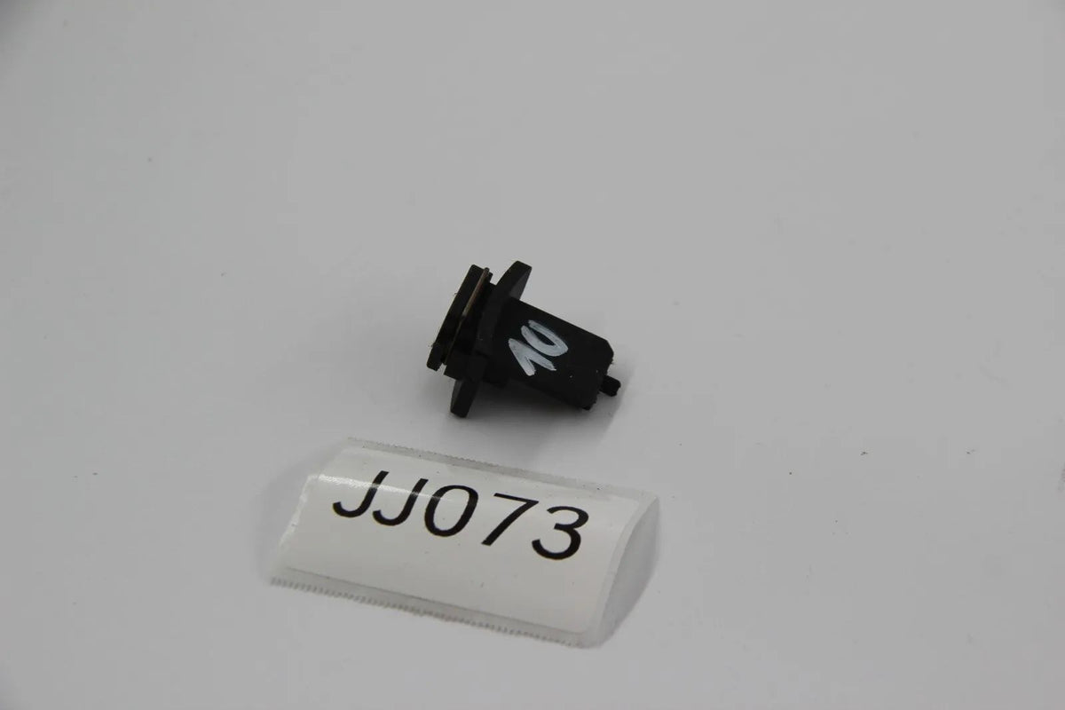 Original BMW E21 E12 E28 E24 E23 Buchse NOS 12111269270