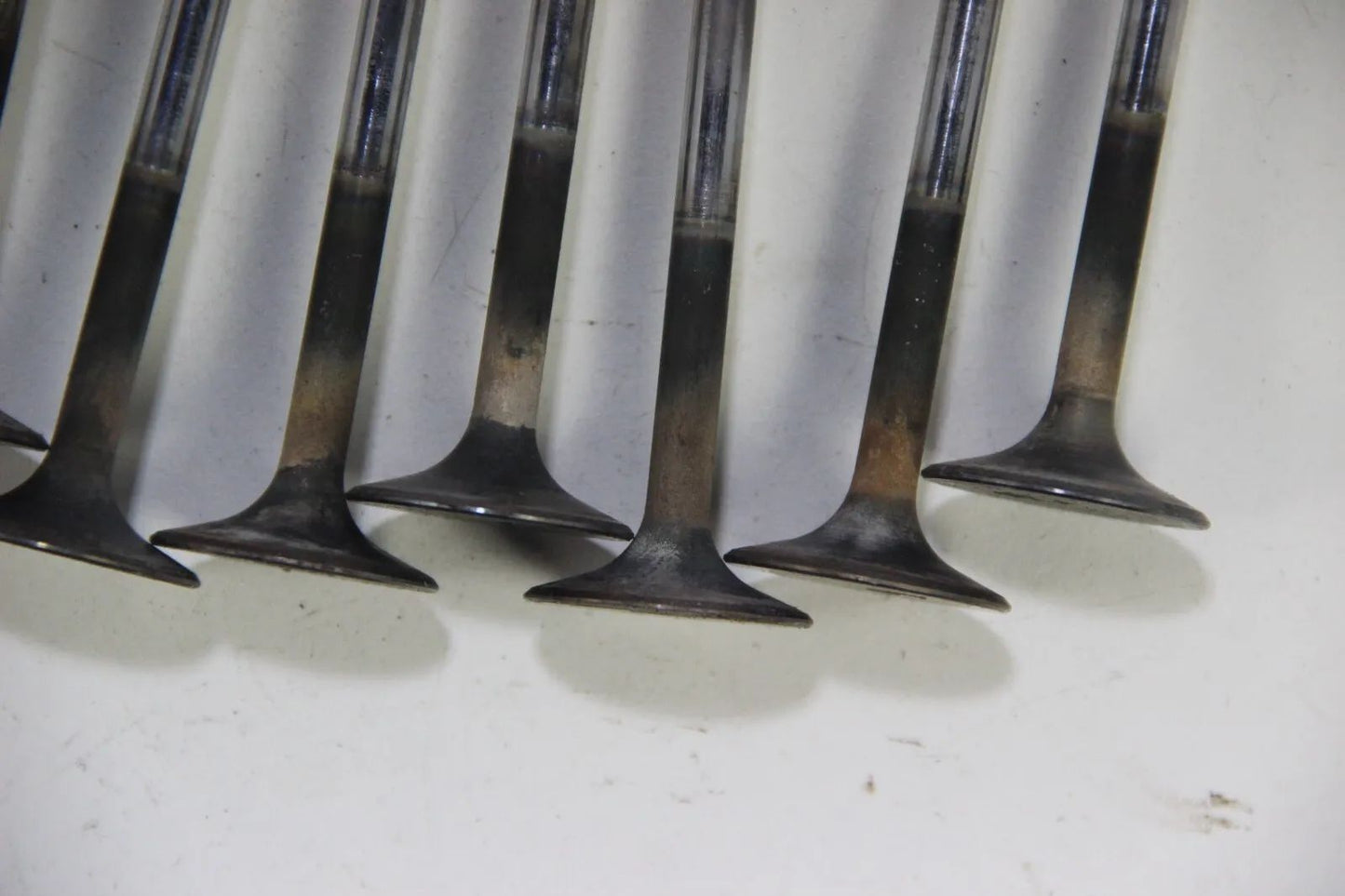 Original BMW E30 M3 S14 S14b23 2.3 8x Auslassventil Ventile 32mm gehärtet