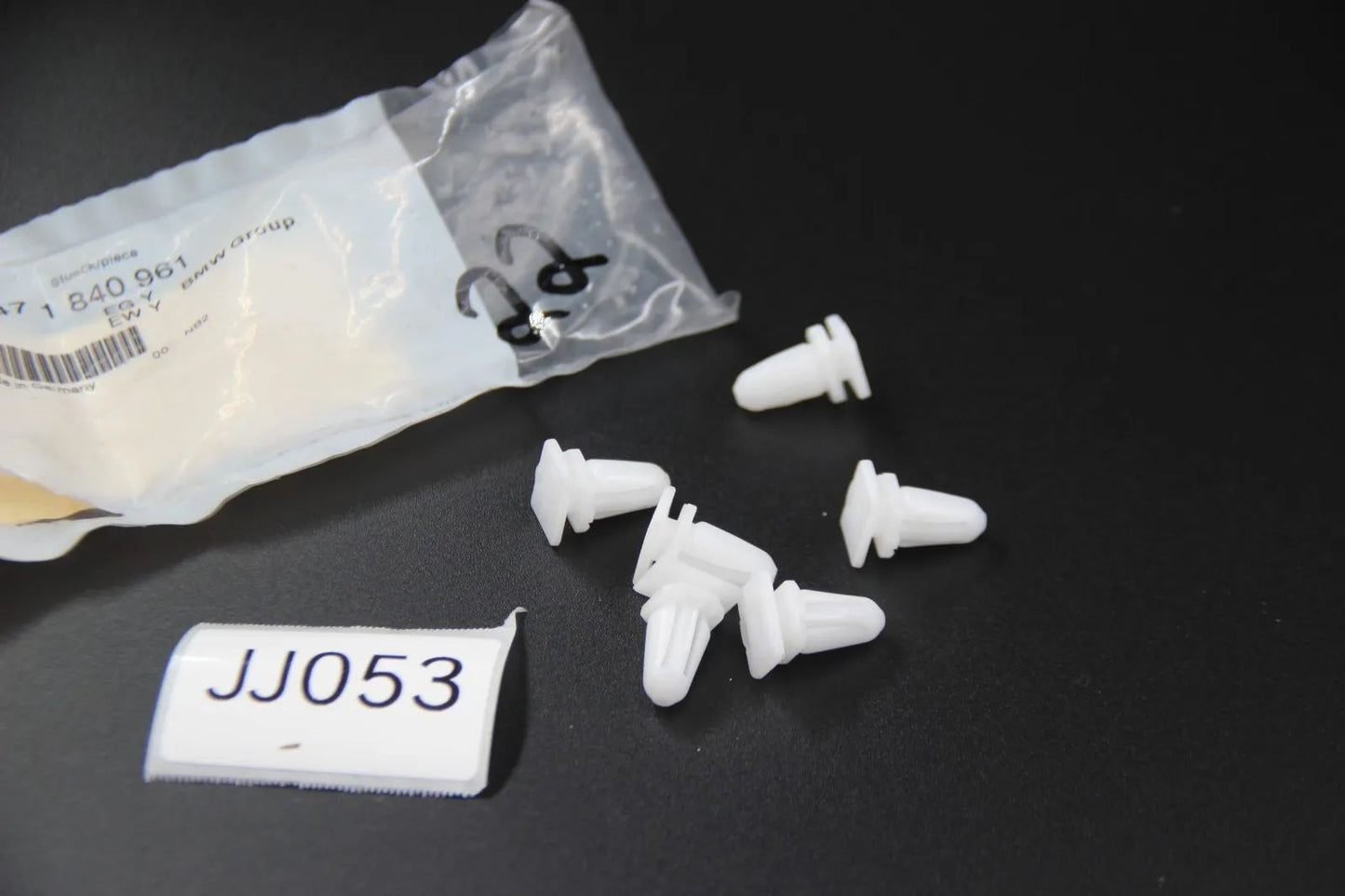 Original BMW E21 E30 E36 E23 Klammer Blende Einstiegsblende 6Stk 51471840961