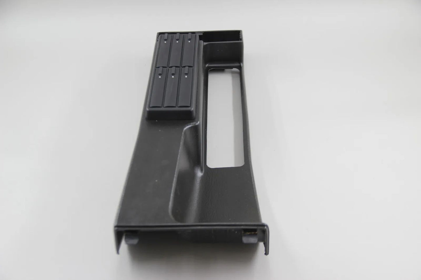 BMW E30 316i-325i M3 Cassettenbox Mittelkonsole Nachrüstset NOS 65149056554