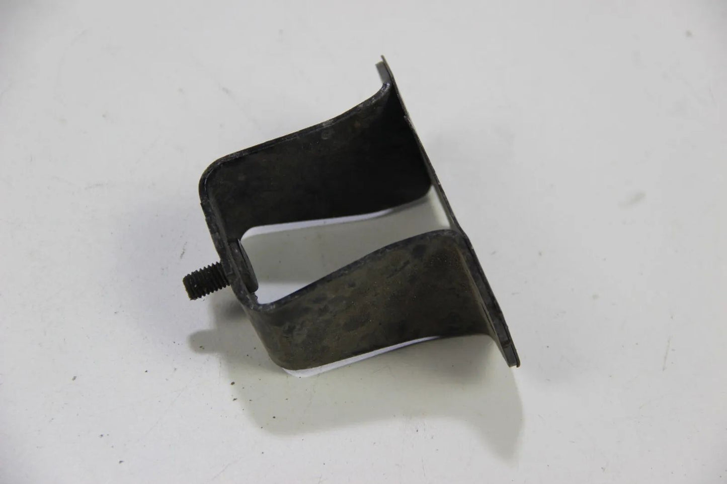 BMW E30 316i-325i Halter Halterung Stoßstange VFL Vorne 3er OEM 51111888122