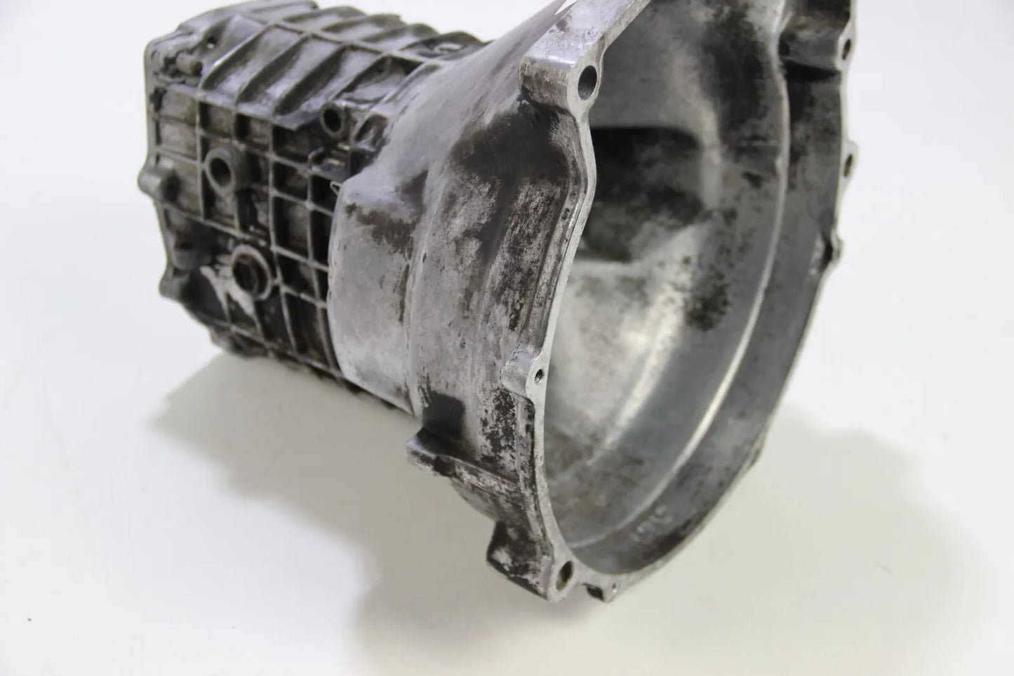 Original BMW E21 323i  Getriebe Glocke Gehäuse Getrag 245 242 5-Gang M60