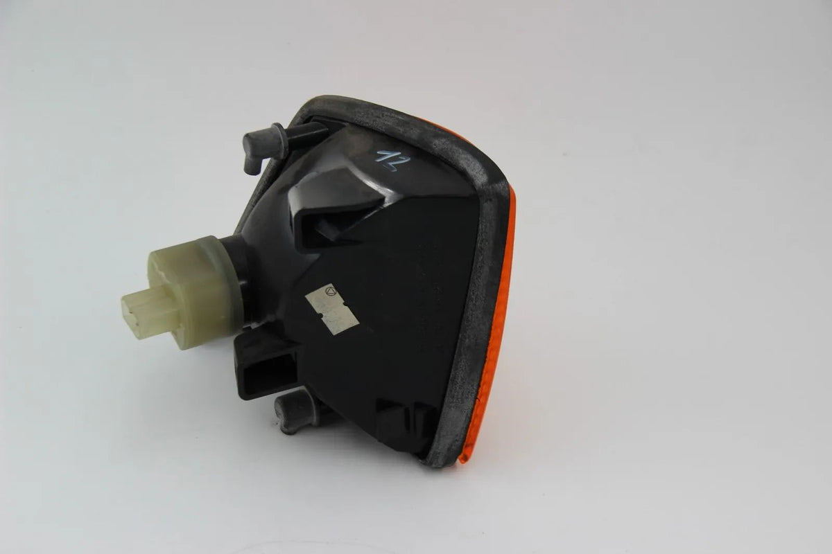 Original BMW E32 Limousine  Blinkleuchte Blinker links  63131374011