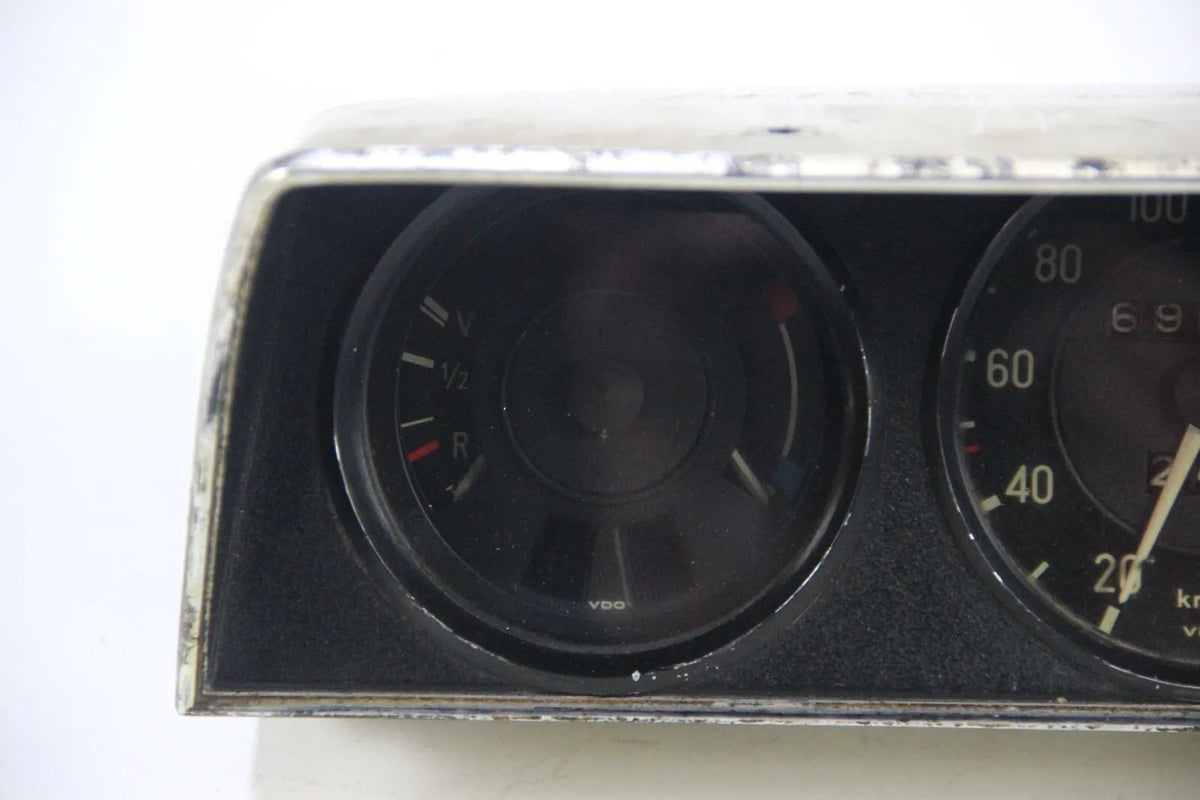 Original BMW E10 1502-2002 Kombiinstrument Drehzahlmesser 200kmh 8.000upm