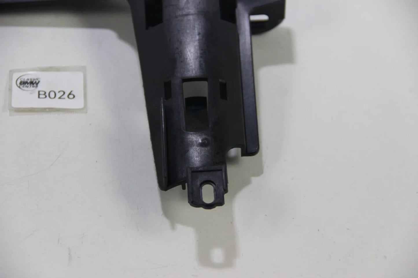 Original BMW E46 3er Halter Scheinwerfer Rechts Mount Bracket 1301073018