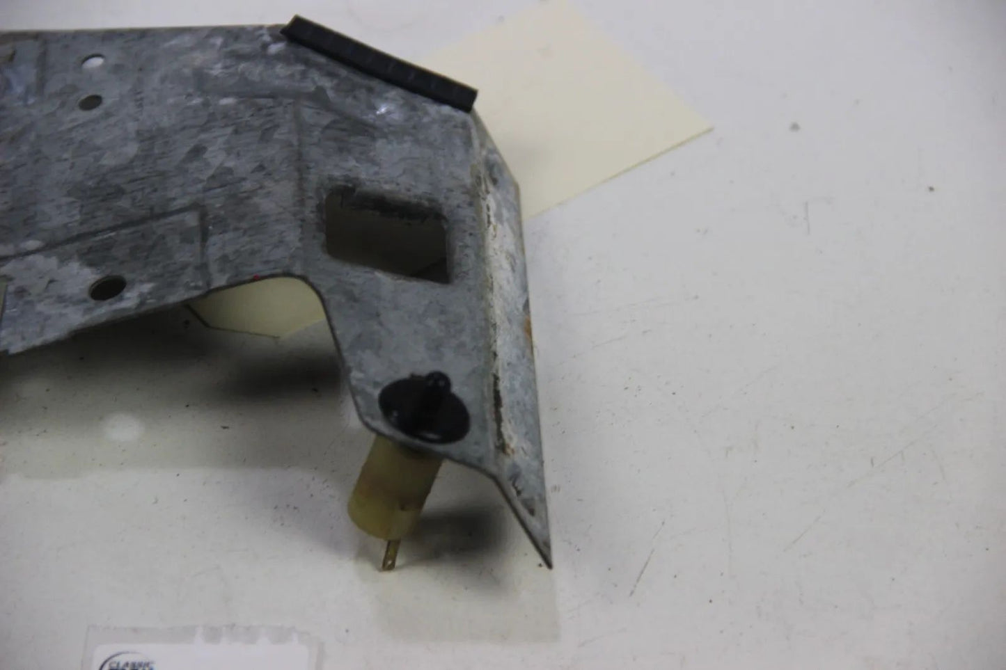 Original BMW E30 Steuergerät Motorsteuergerät Halterung silber 316i 318i 320i 32