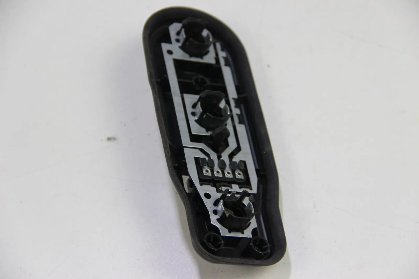 Original BMW E39 Lampenträger für Rückleuchte 63218371324