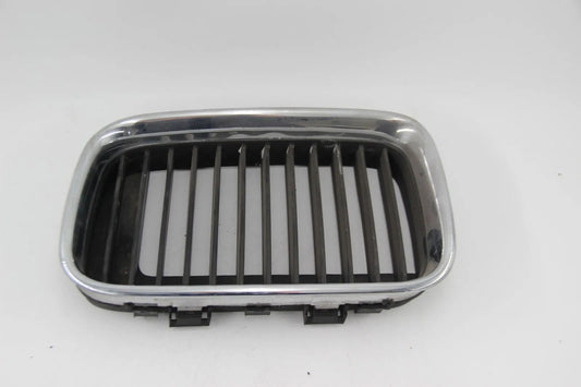 Original BMW E36 3er Ziergitter Niere Vorne Links Chrom Grille 51138151547