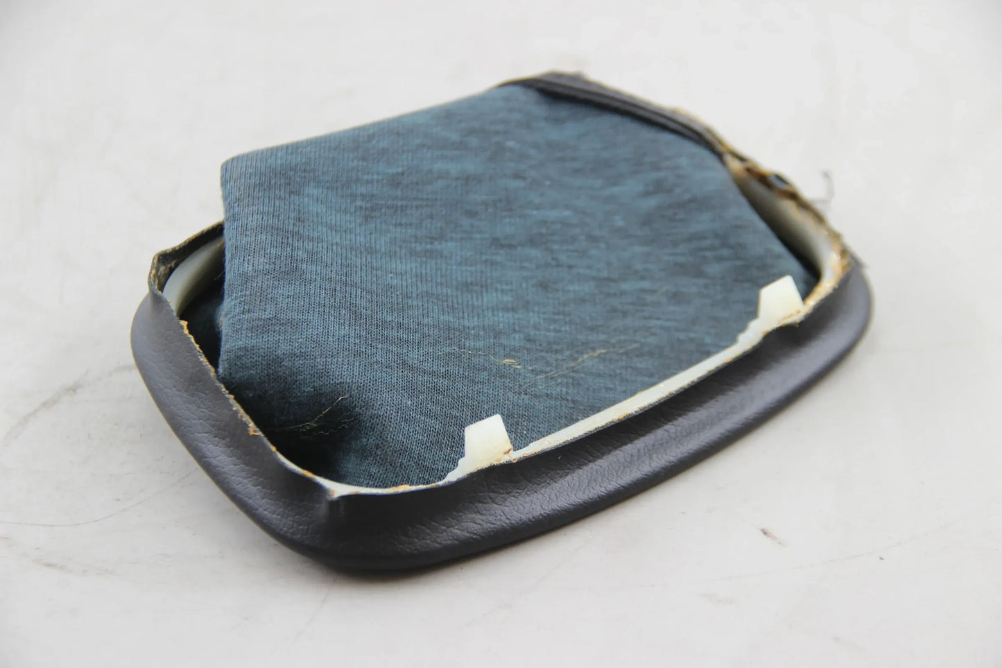 Original BMW E28 Schalthebelabdeckung Kunstleder schwarz NOS NLA 25111208772