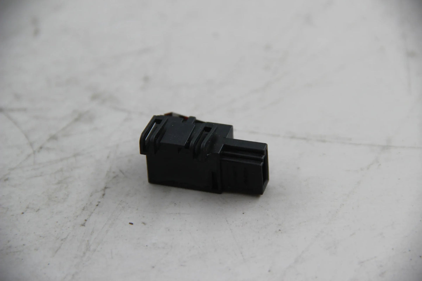 Original BMW E46 316i-330i M3 Microschalter Heckklappenverschluss 51247002354