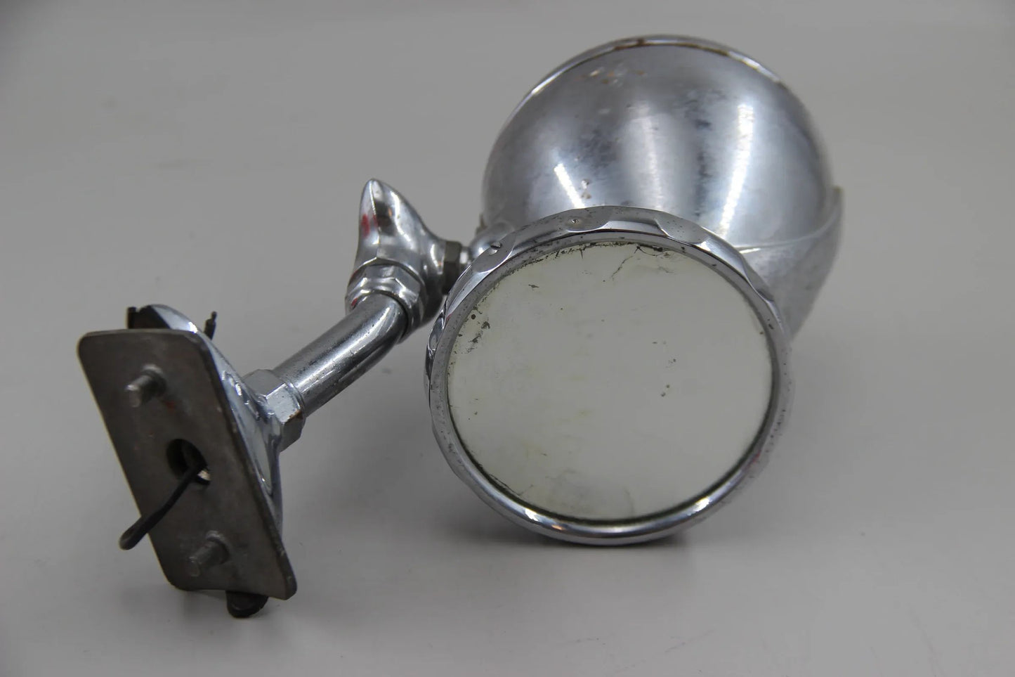 Original Mercedes W136 W187 170SCA 220CA  Hella Chrom Chrom Spiegel Suchscheinwerfer