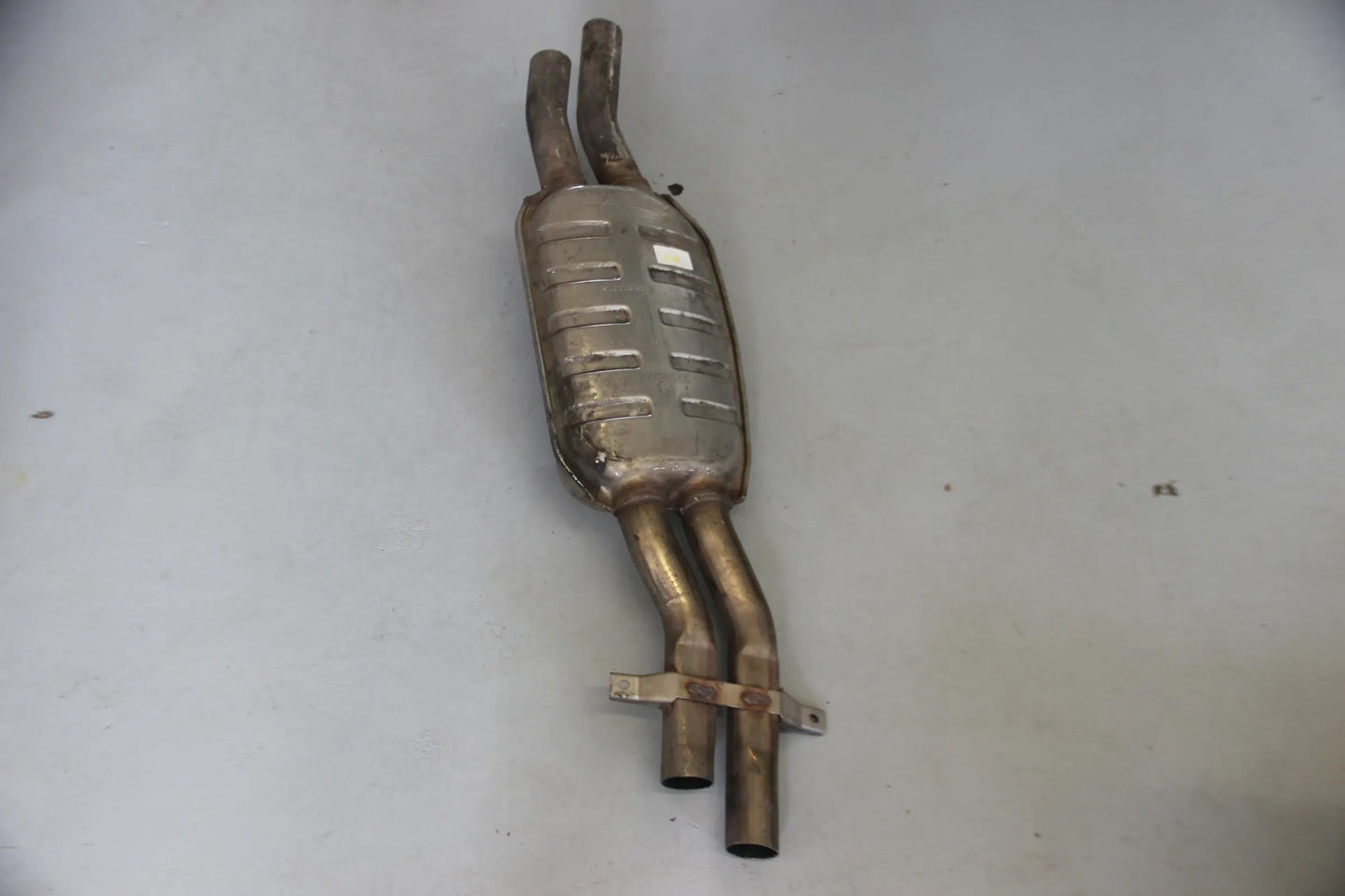 Original BMW E46 330D Mittelschalldämpfer 7780095