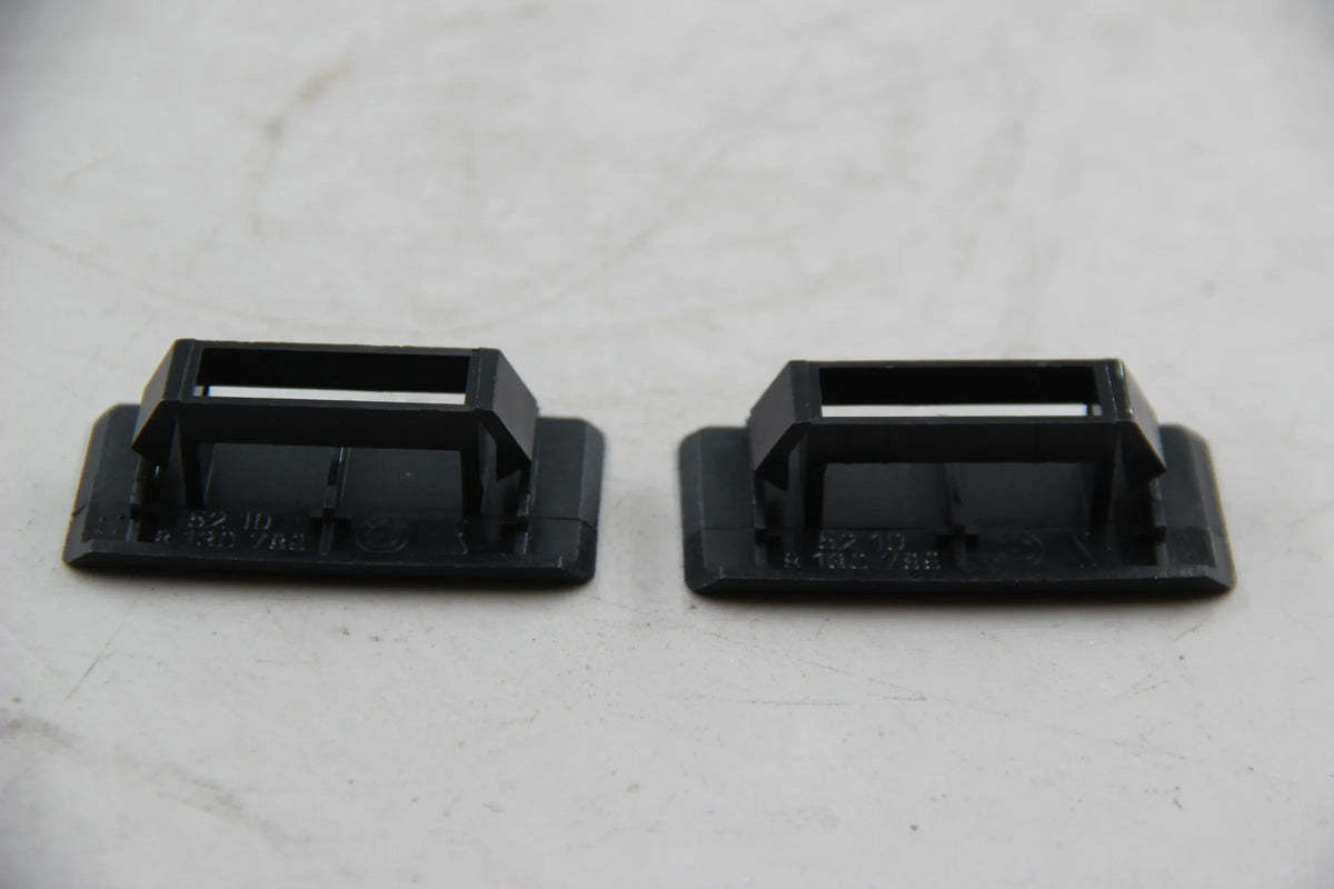 Original BMW E36 316i-328i M3 2x Abdeckkappe Sitzschale schwarz 52108130790