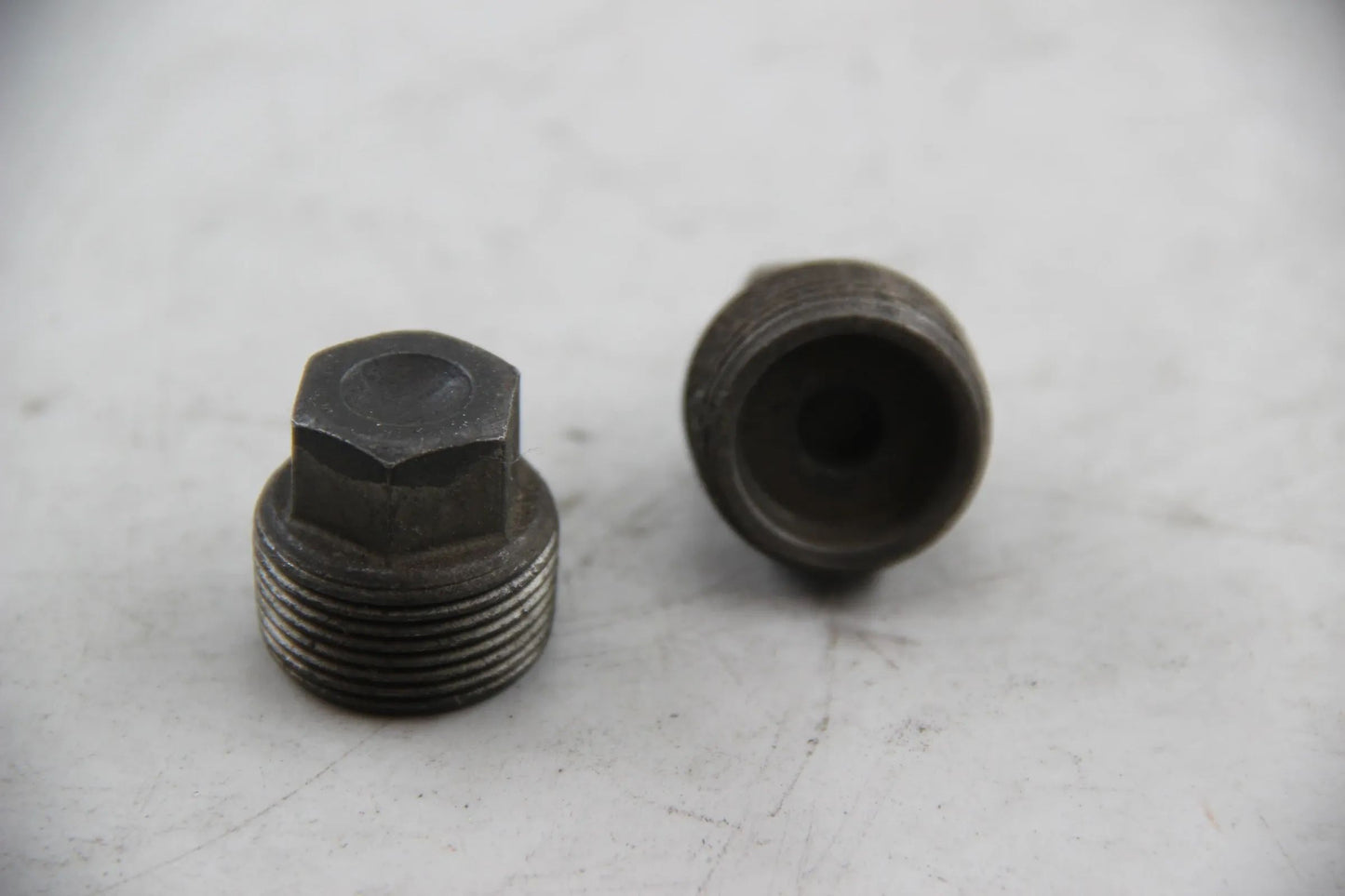 Original BMW E10 NK E21 E30 E12 E24 2x Verschlussschraube M24X1,5 27111226798