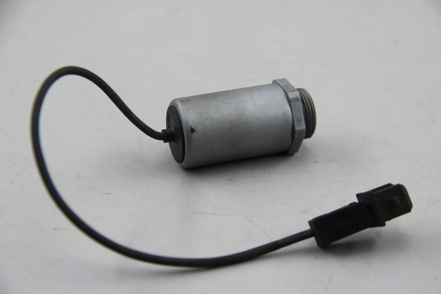 Original BMW E36 E34 Magnetschalter 11361738494