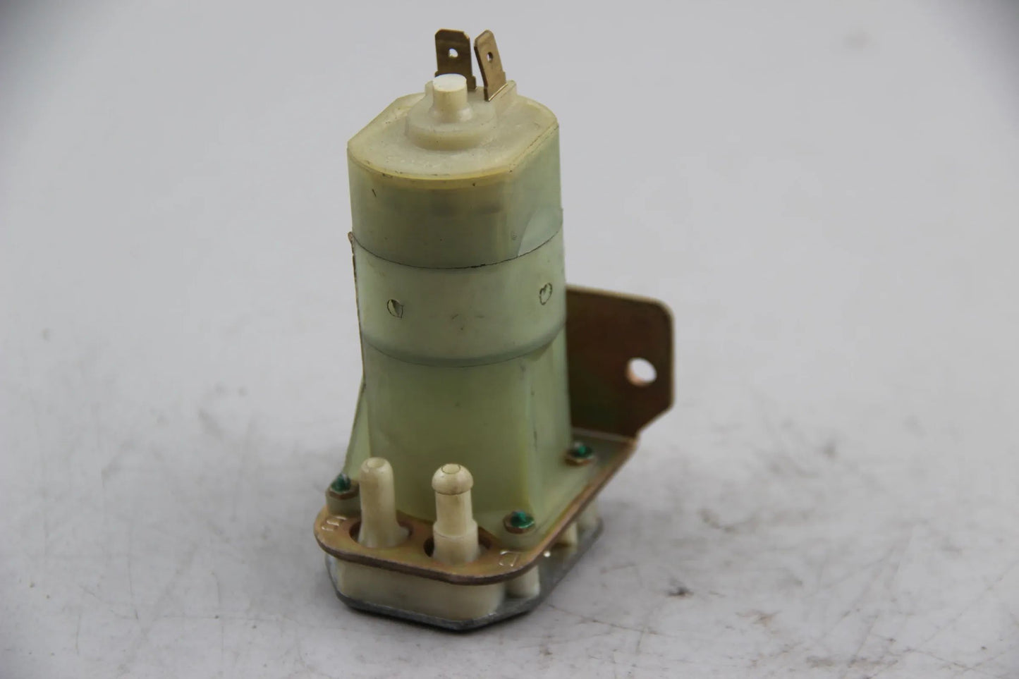 Original BMW E10 E3 E9 E12 518i 520i 528i 535i Waschpumpe NOS NLA 61671359115