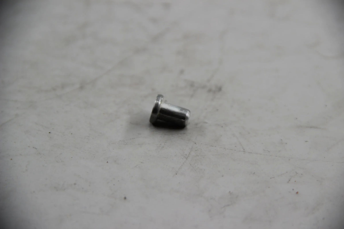 Original BMW E46 E90 E91 Bolzen D=6X12 Armaturenbrett Zierbolzen 51418215278