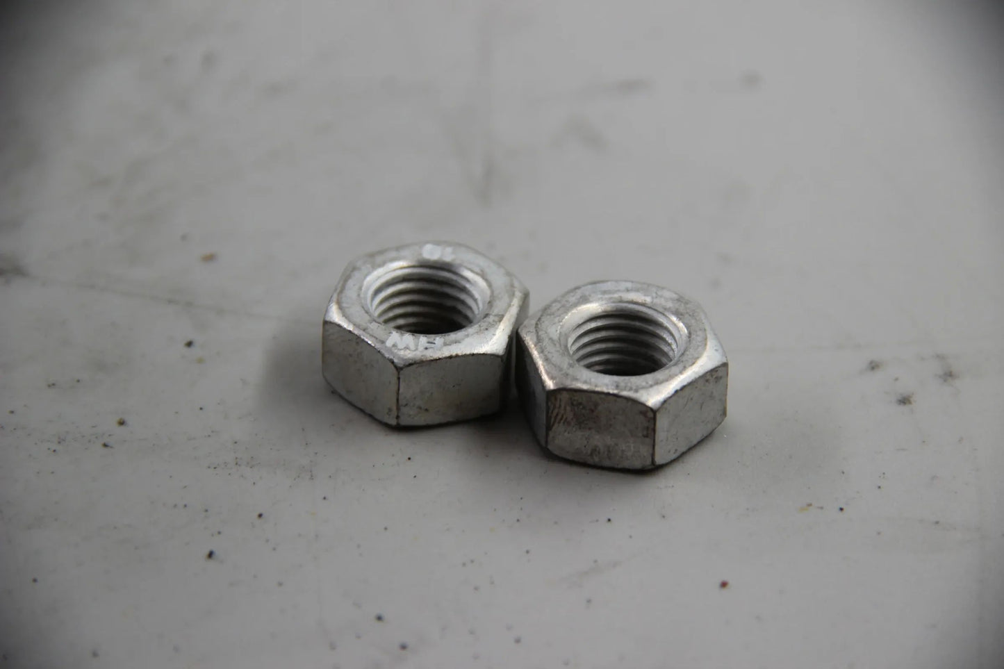 Original BMW E36 316i E23 728i 2x Sechskantmutter M12X1,5 NOS NLA 07119922148