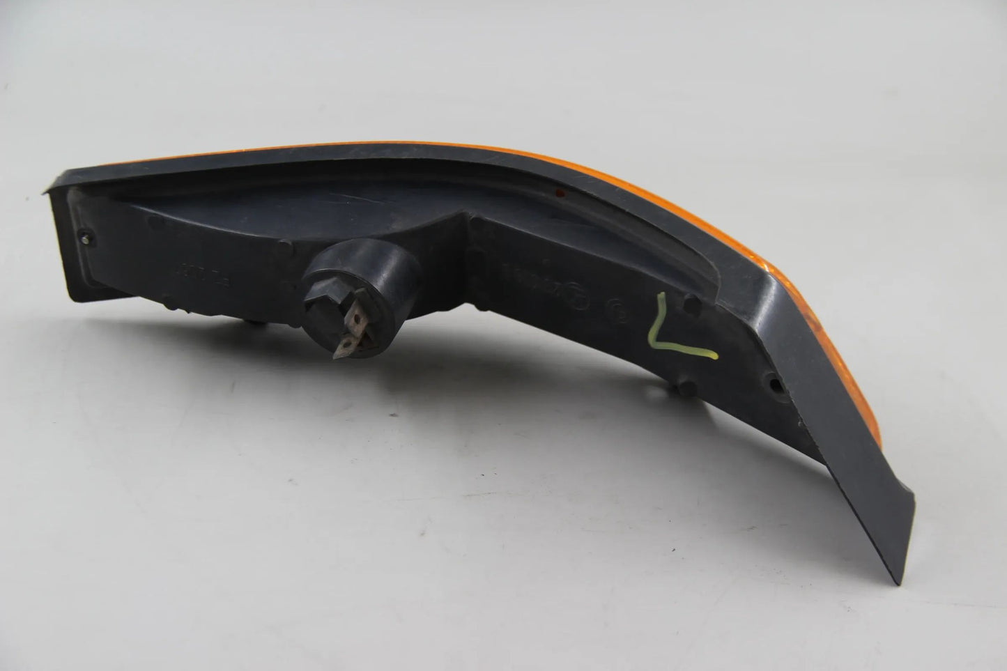 Original BMW E12 5er 518 Blinker vorne links 32723R6 leicht beschädigt 23018