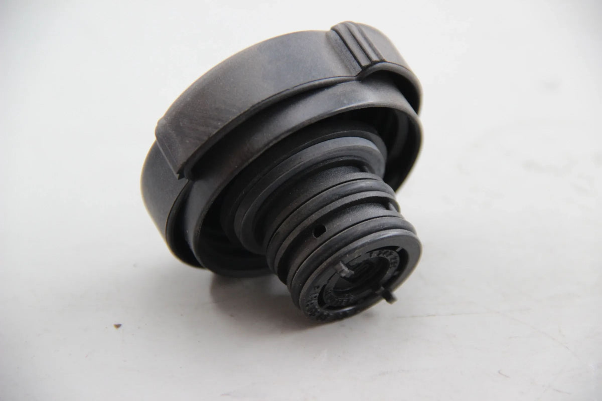 Original BMW E30 E36 E46 E34 E39 E32 E38 E65 Kühlerverschluss 2,0BAR 17111742231