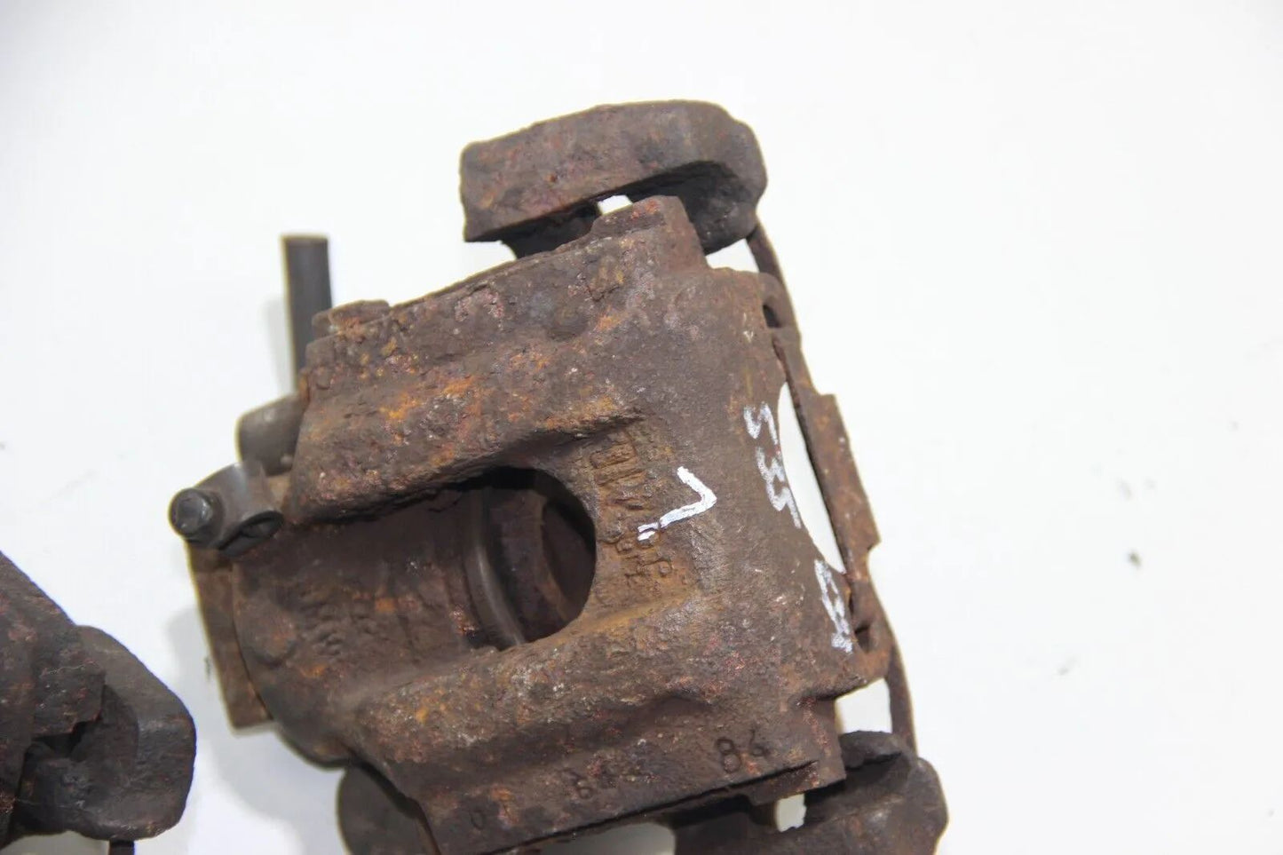 BMW Original Oldtimer E34 535 Bremssattel paar hinten mit Sattelträger