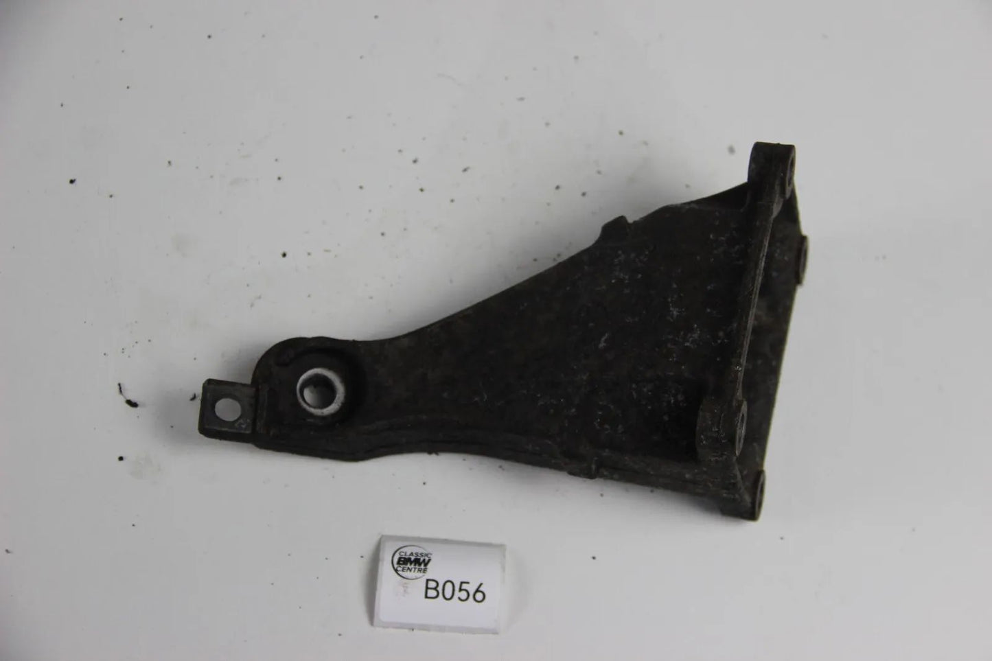 Original BMW E34 5er Motorhalter Tragebügel 1135948 Bracket Mount OEM