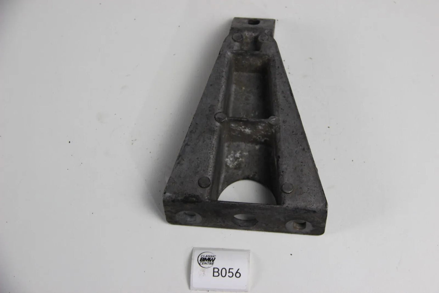 Original BMW E32 E34 Stütze Halterung Ansaugbrücke 1711517 5er 7er Bracket
